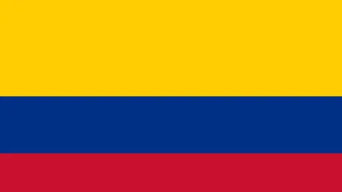 国足惊险逃过一劫！多萨里精准脚后跟助攻，沙特后卫纳瓦夫射门击中横梁