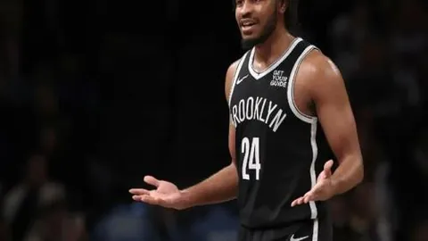 意甲巅峰对决：国际米兰与那不勒斯再战双雄争霸战