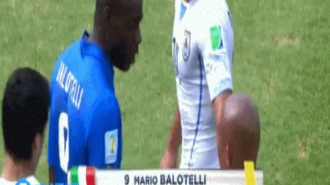 艾登-海文持续佩戴护具治疗，曼联新星康复进程缓慢